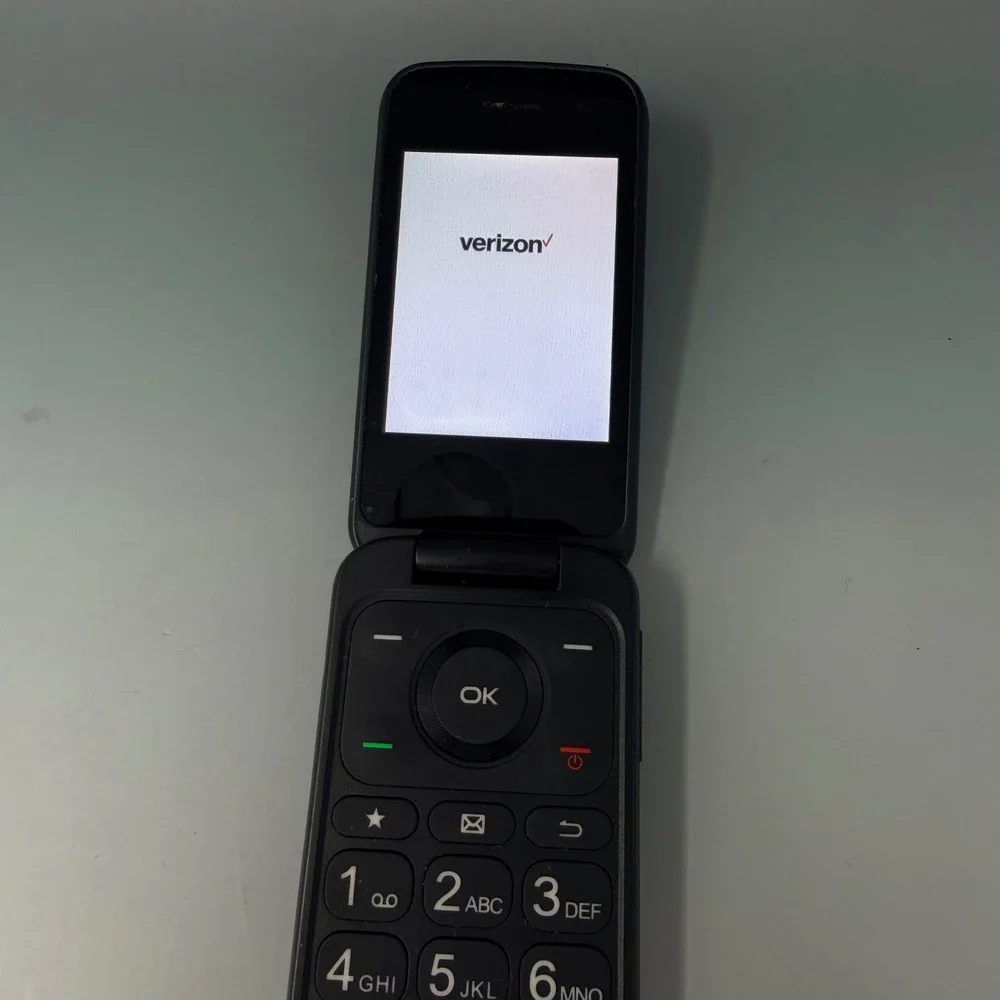 TCL Flip Pro 4056S Verizon 4G LTE KaiOS 3.0 Black Flip Phone